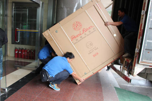打安镇钢琴贵重工艺品无忧运